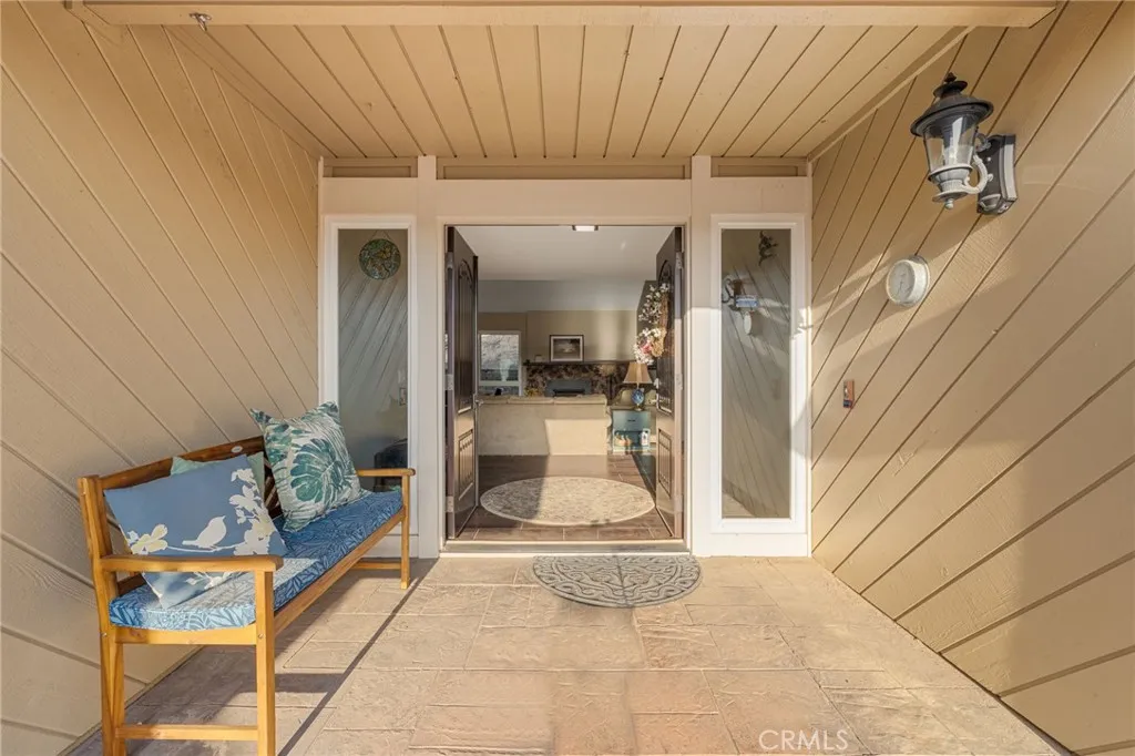 Photo #4: OC25191308 Listing 
