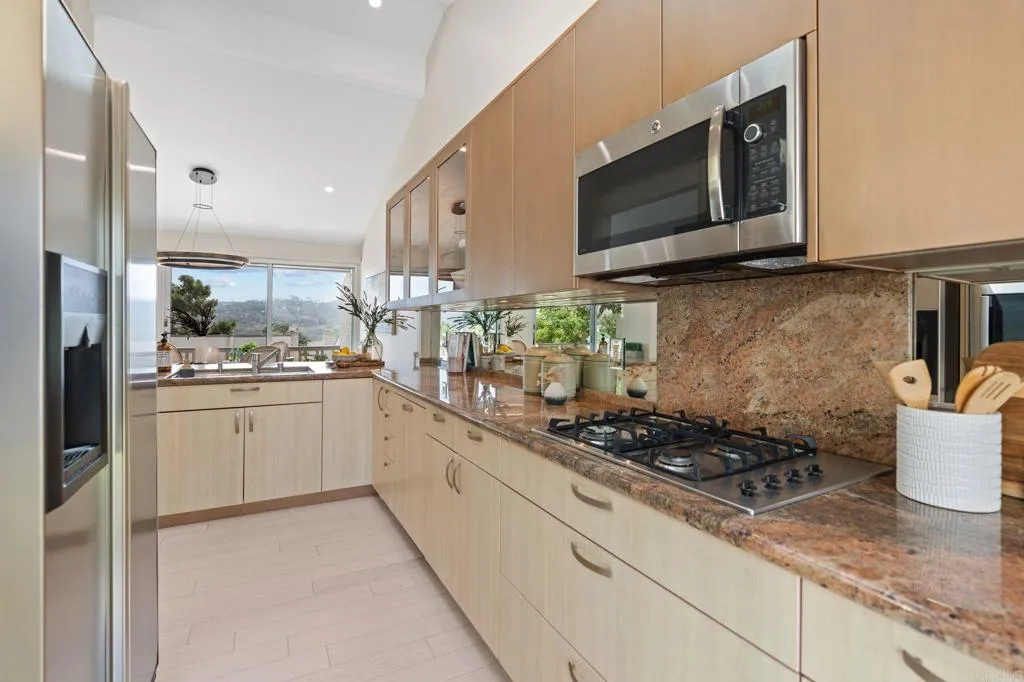https://cdn.realtyfeed.com/cdn/127/306527539/94b97cd98eca0d6e4f7495f8dae03934.webp