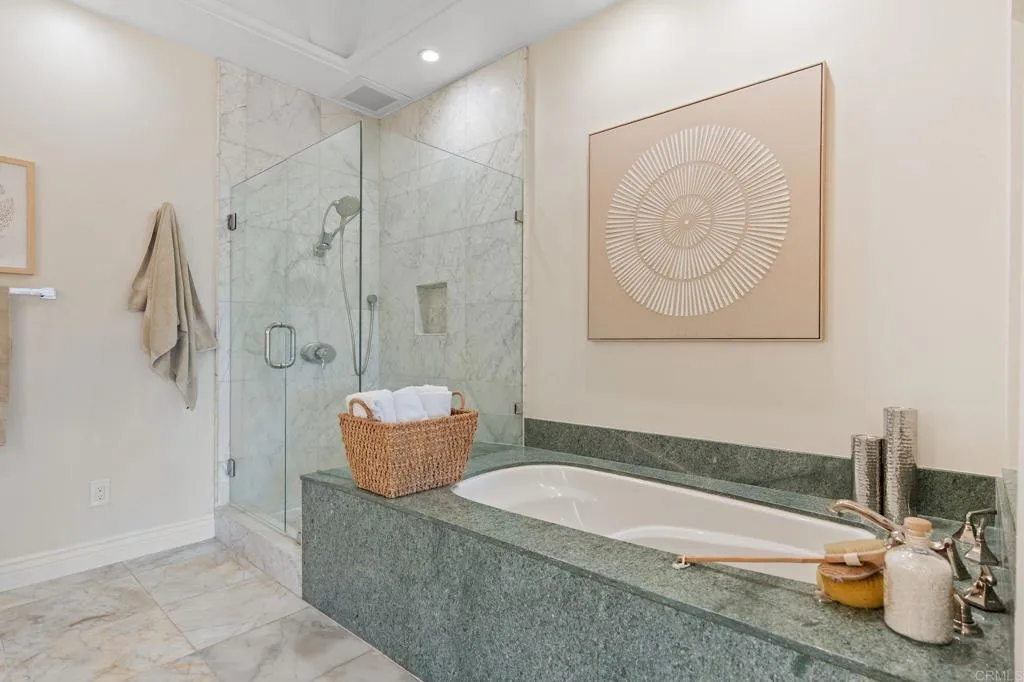 https://cdn.realtyfeed.com/cdn/127/306527539/f4c26778b36d97a858f32ddcf0d0d802.webp