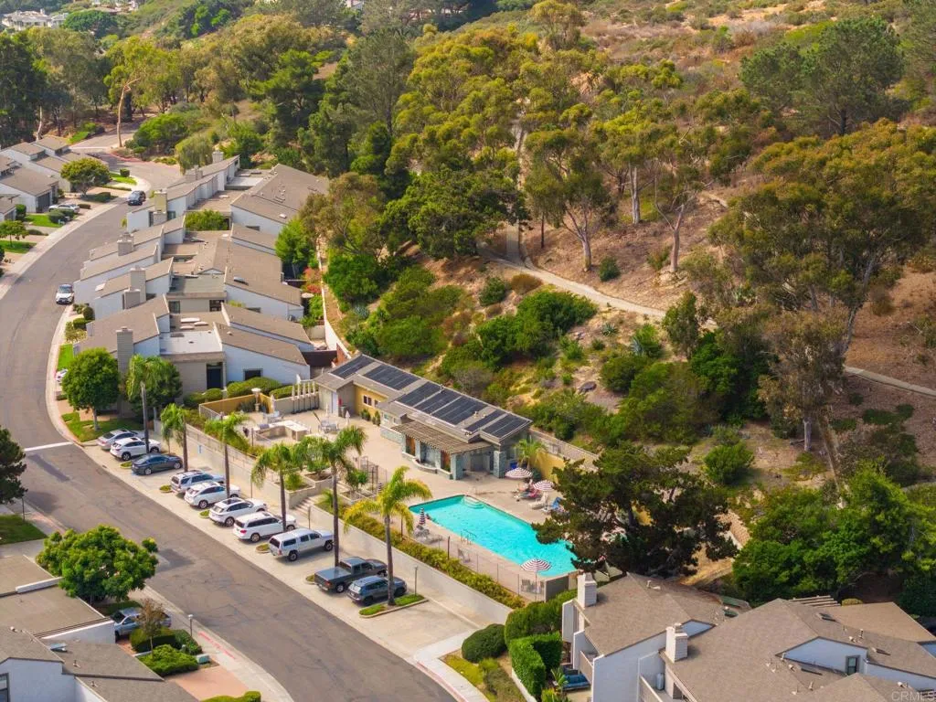 https://cdn.realtyfeed.com/cdn/127/306527539/f730f8f5eeb68bcbe8642c187d465ddb.webp