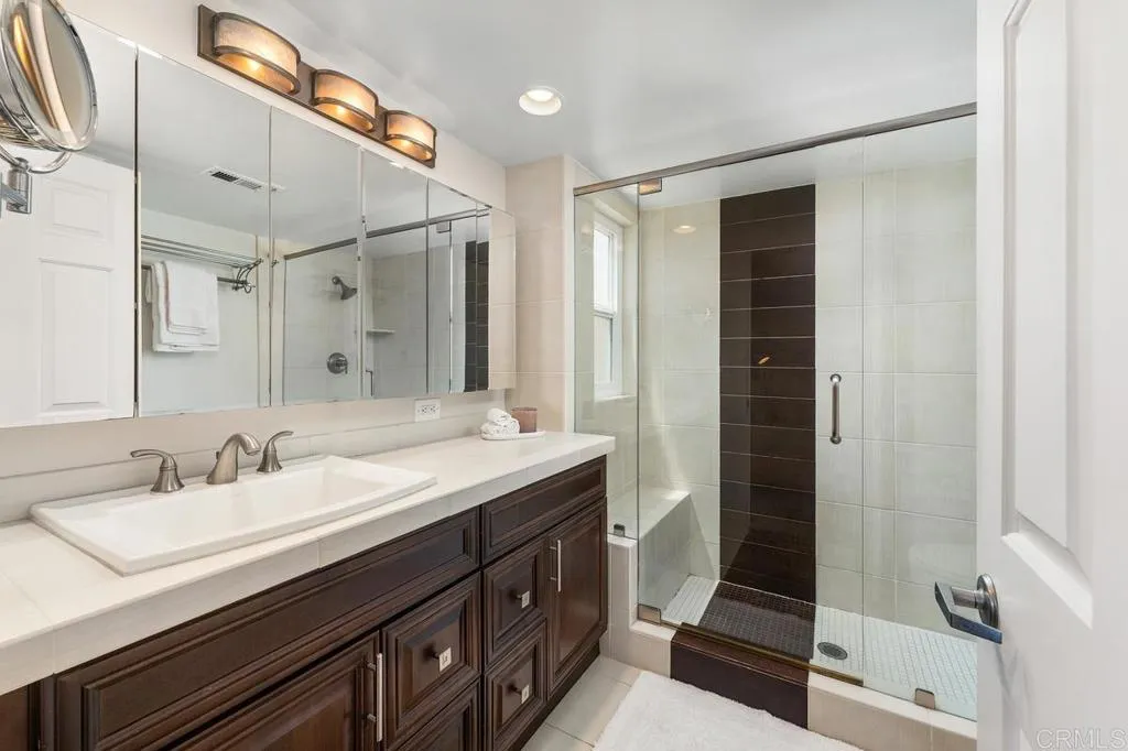 https://cdn.realtyfeed.com/cdn/127/306527545/18f245634baa3abb0baf4651873780f1.webp