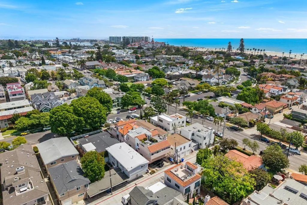 https://cdn.realtyfeed.com/cdn/127/306527545/513deb1aded3d4e5f7fded85f70ca1b4.webp