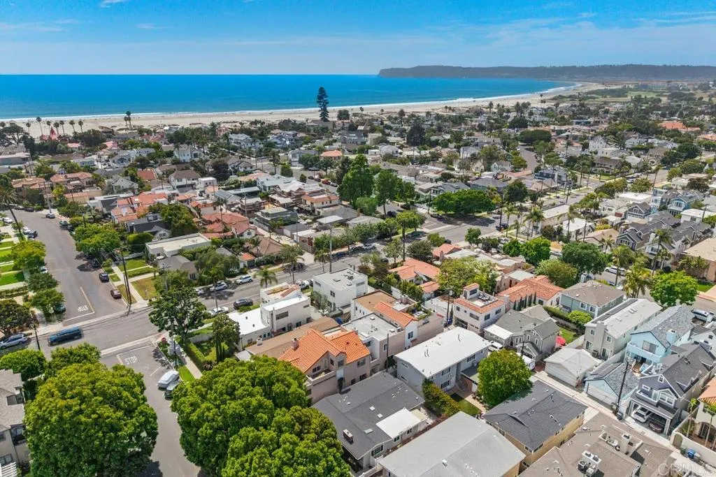 https://cdn.realtyfeed.com/cdn/127/306527545/a1d96e58689c5a0cee5b93b9d9e42ed3.webp