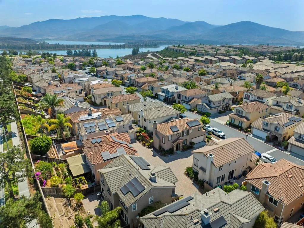 https://cdn.realtyfeed.com/cdn/127/306527547/09c454cbd2f1eb757cd8aeffb9f4baed.webp