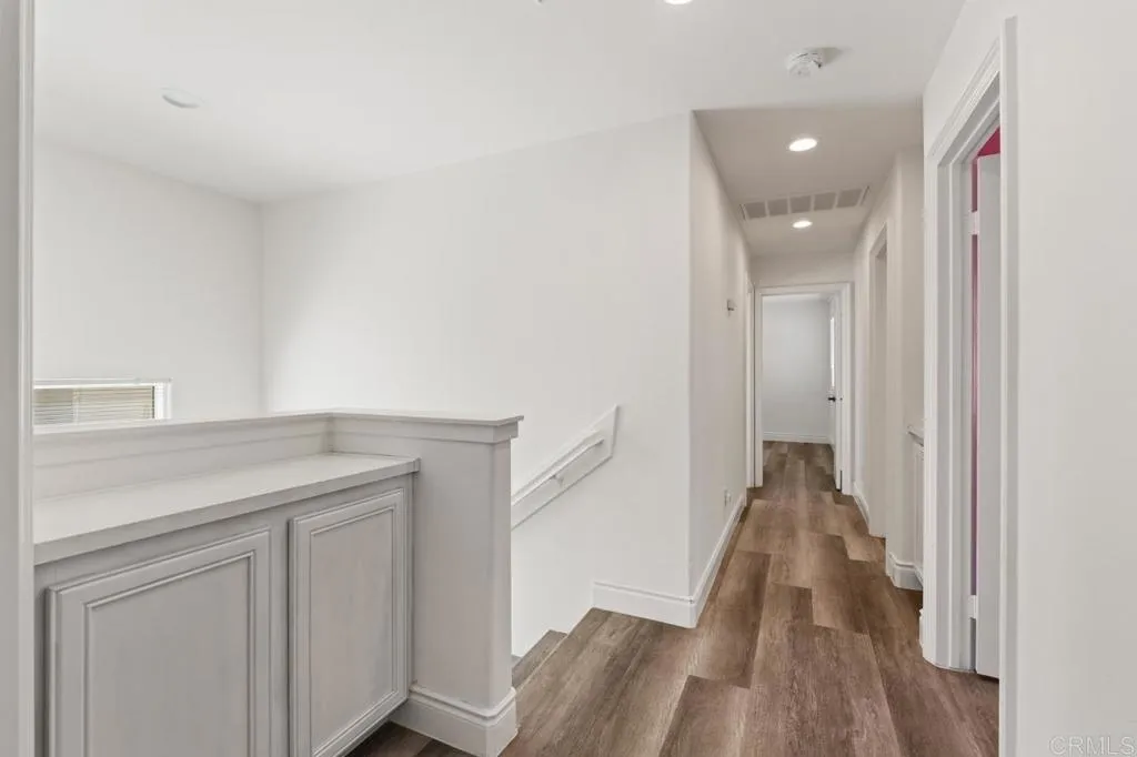 https://cdn.realtyfeed.com/cdn/127/306527547/23767428d16917e7f644d638a5a69eed.webp