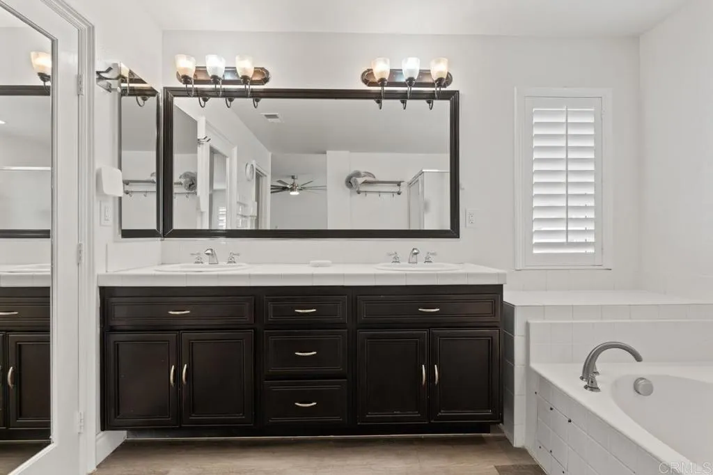 https://cdn.realtyfeed.com/cdn/127/306527547/3fcd7467368db398aa83fa730dc2d63e.webp