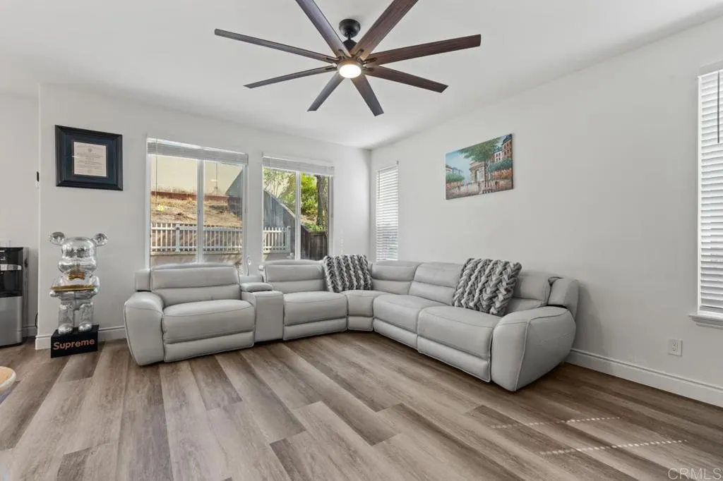 https://cdn.realtyfeed.com/cdn/127/306527547/6c36dab5b70fe4ba3ca2568506ab30d9.webp