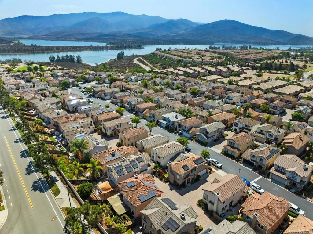 https://cdn.realtyfeed.com/cdn/127/306527547/78ed873a431e65f8bef197bf9bca649c.webp