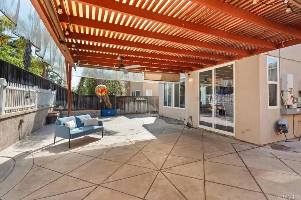 https://cdn.realtyfeed.com/cdn/127/306527547/93f4b9a6ba2f757a1a9fe31a25b78f2b.webp