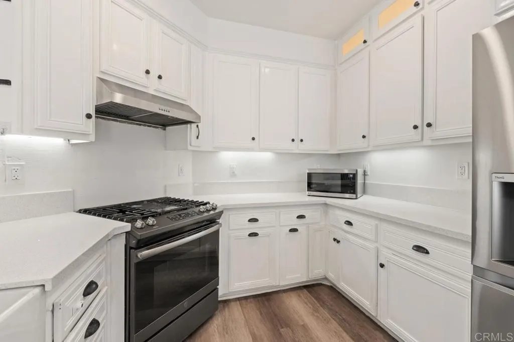https://cdn.realtyfeed.com/cdn/127/306527547/b45e4b0a626fa20ee2bd94010f1779fe.webp
