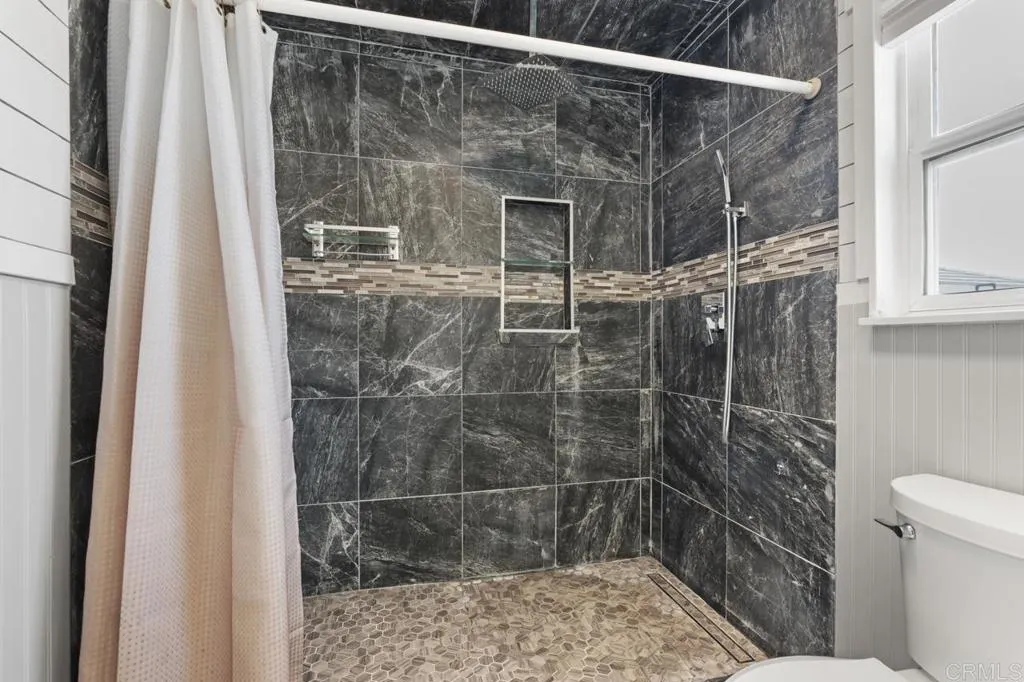 https://cdn.realtyfeed.com/cdn/127/306527547/cf5efaf81fce74a70f5c4ec8964ac193.webp
