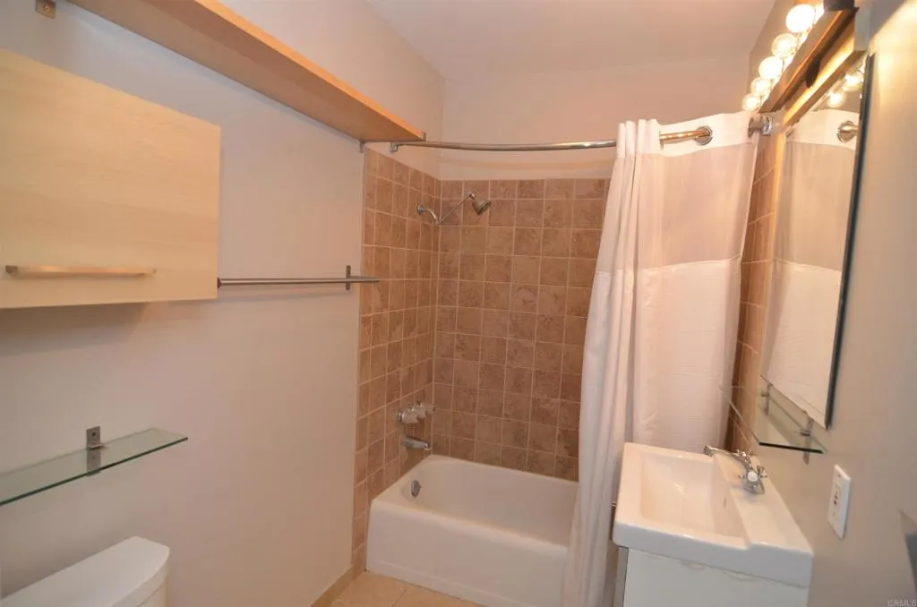 https://cdn.realtyfeed.com/cdn/127/306527549/0c9da907d212f2c8187372c1e72093a8.webp