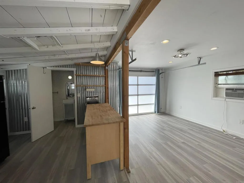 https://cdn.realtyfeed.com/cdn/127/306527549/21d9432e9739f7f95c2596ca07f51af9.webp