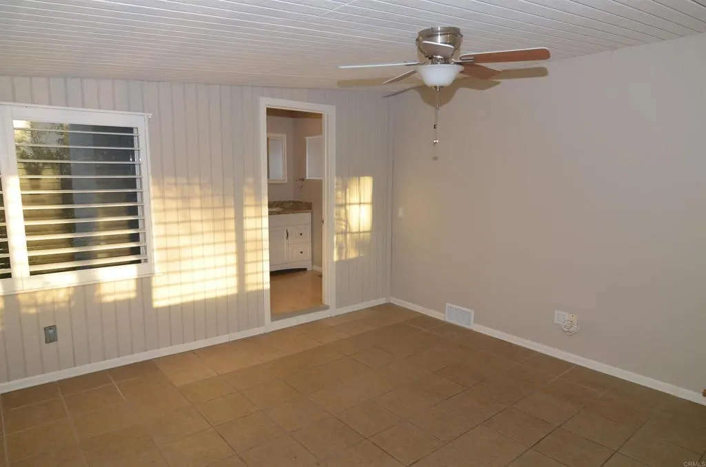 https://cdn.realtyfeed.com/cdn/127/306527549/c880320e9a1a0a7bf63e42bea709b7cc.webp