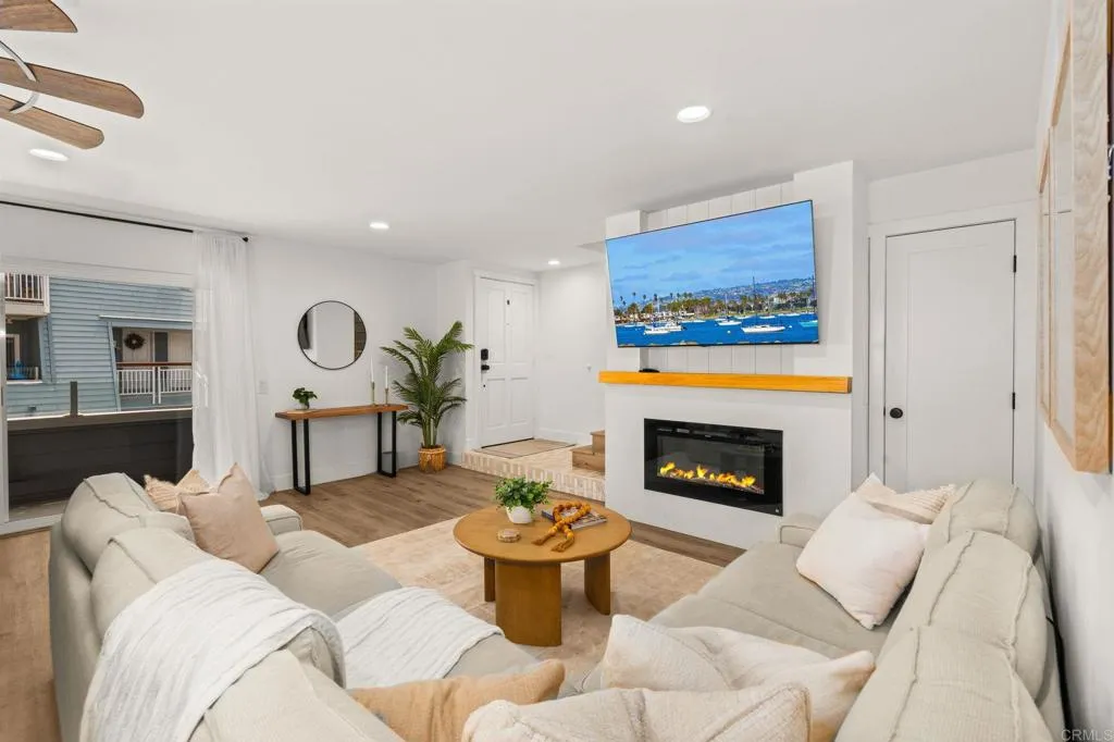 https://cdn.realtyfeed.com/cdn/127/306527589/6578723758ec47ee3b125ac8841f5647.webp