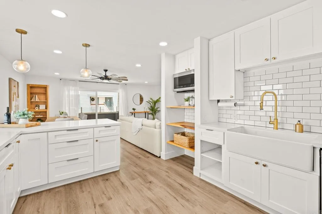 https://cdn.realtyfeed.com/cdn/127/306527589/cef5a915a23bfba7096b54f68c6d1bbf.webp