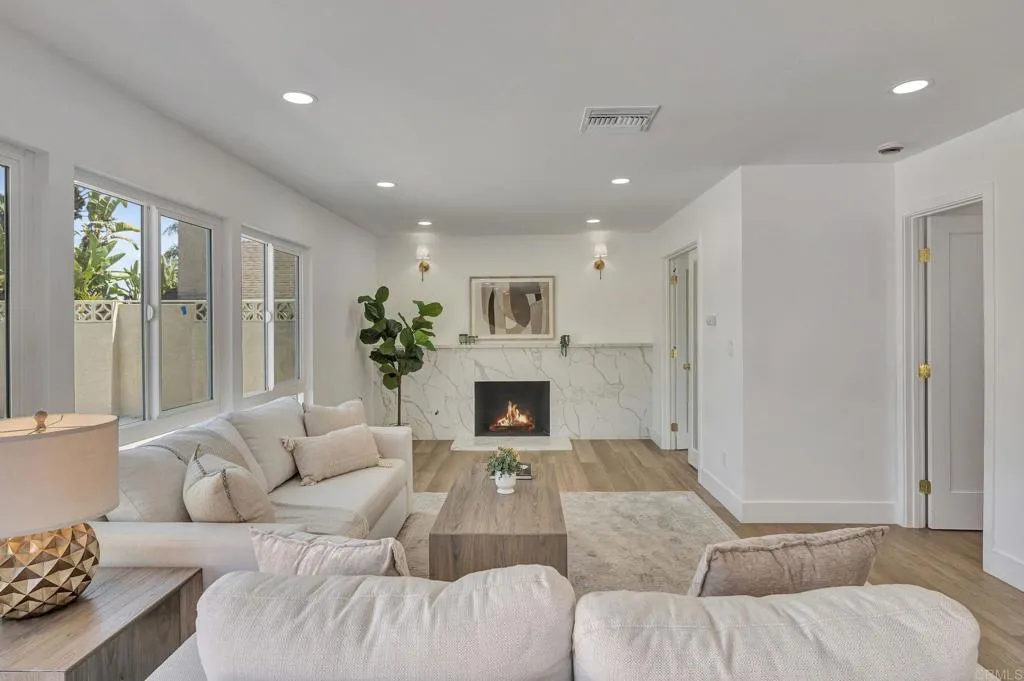 https://cdn.realtyfeed.com/cdn/127/306527596/402d4c1382e058e51b65b71070549e46.webp