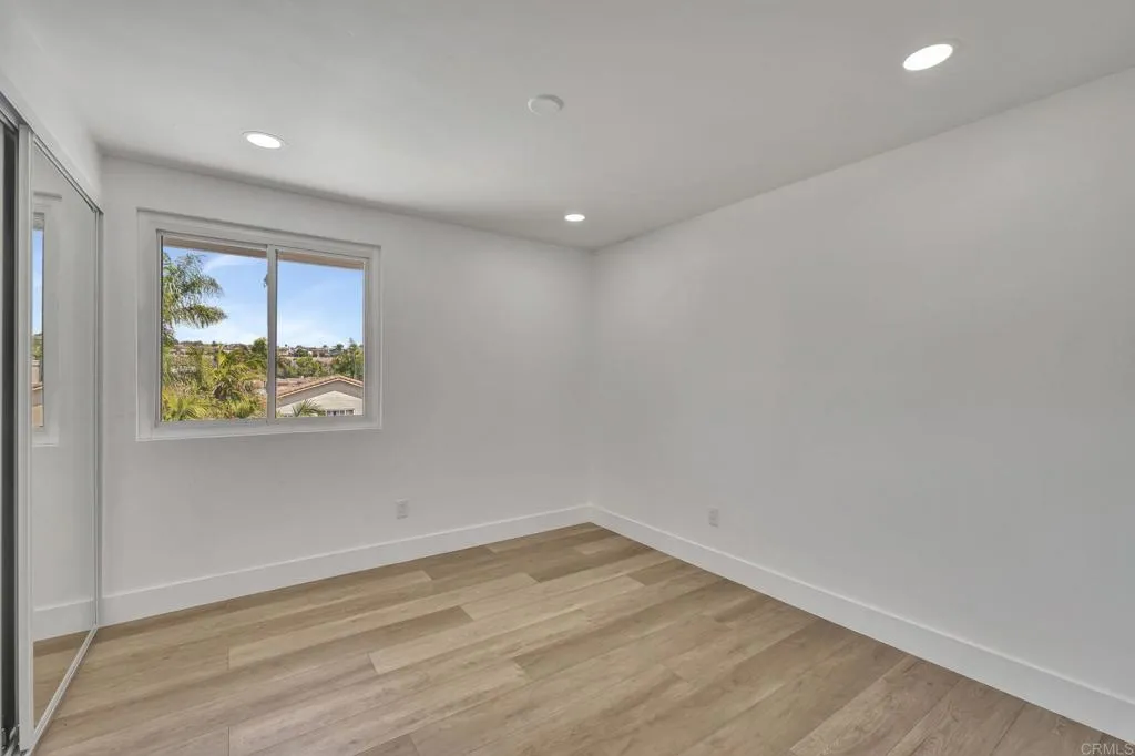https://cdn.realtyfeed.com/cdn/127/306527596/8ca310067f82409e1f1385cb210d0eda.webp