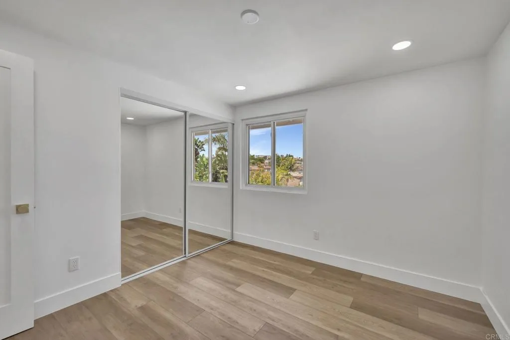 https://cdn.realtyfeed.com/cdn/127/306527596/8ceede0954a1de7f700e1a44959dfc60.webp