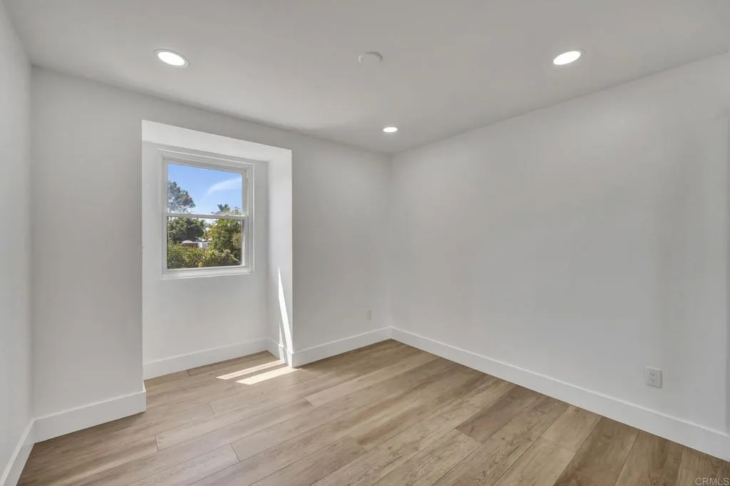 https://cdn.realtyfeed.com/cdn/127/306527596/f60d79b8cb896655f0dfc05297e793be.webp