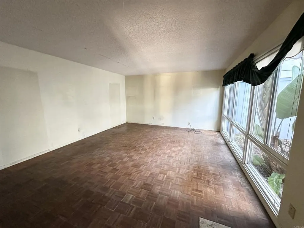 https://cdn.realtyfeed.com/cdn/127/306527664/c9a1e7c0ba87c2e825f47bd4fc7df165.webp