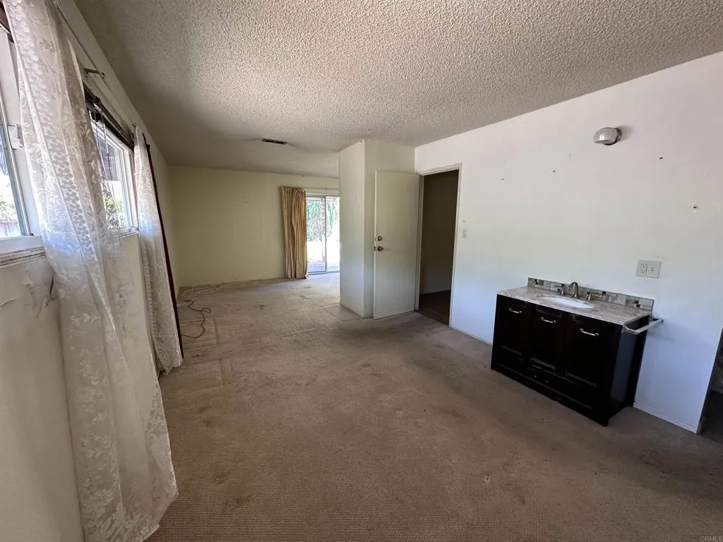 https://cdn.realtyfeed.com/cdn/127/306527664/d0b0c43005e9536ef420de00f8530067.webp