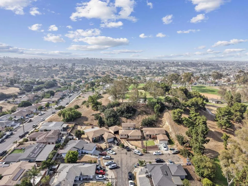 https://cdn.realtyfeed.com/cdn/127/306527775/60d2471a9167b0e002c8f947f7ab53f8.webp