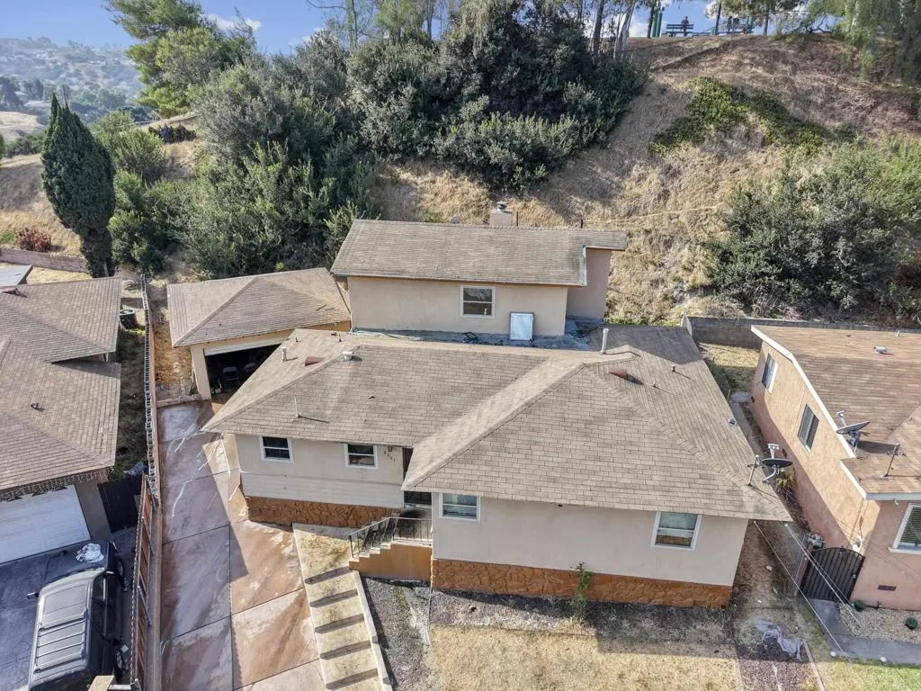 https://cdn.realtyfeed.com/cdn/127/306527775/f898626974c522e2c3da9725f1aa89b5.webp