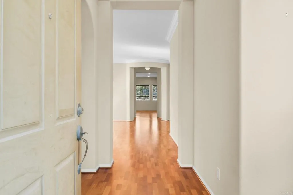 https://cdn.realtyfeed.com/cdn/127/306527808/66fa56a25d500e6fdf001472dcc952b5.webp
