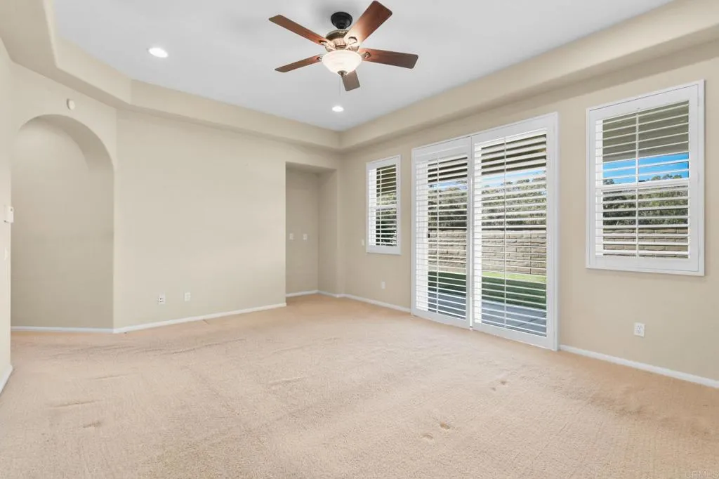 https://cdn.realtyfeed.com/cdn/127/306527808/b1d5ee2d2d8d081490302b73e3a2b340.webp