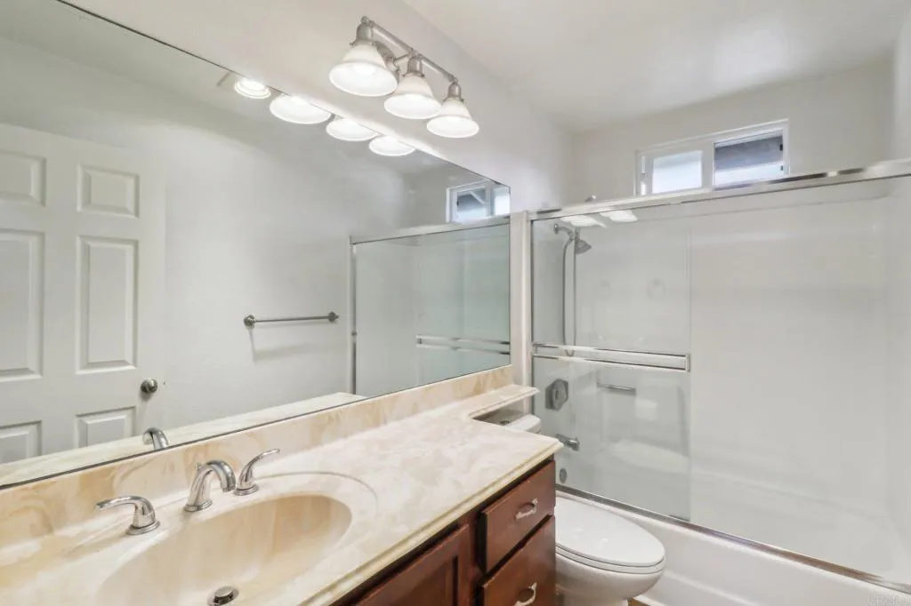https://cdn.realtyfeed.com/cdn/127/306527816/5c7c8d2ab75e5faefe23a58fc99bb4a9.webp