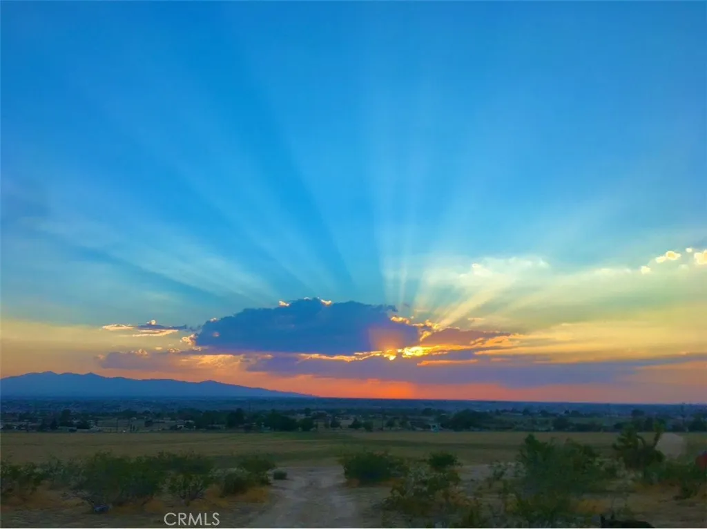 Apple Valley, CA 92308