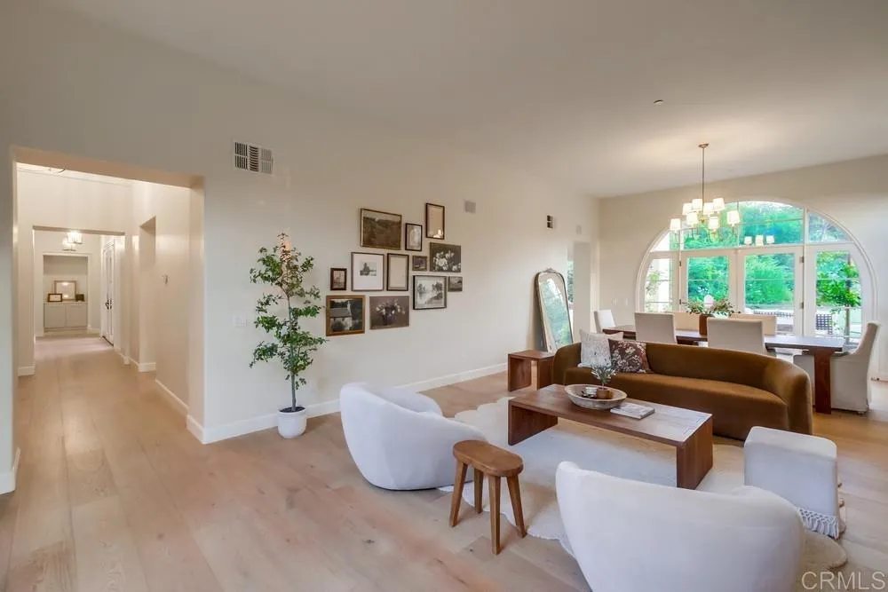 https://cdn.realtyfeed.com/cdn/127/306527959/49f3074fe173f9cc899ee31c4441761e.webp