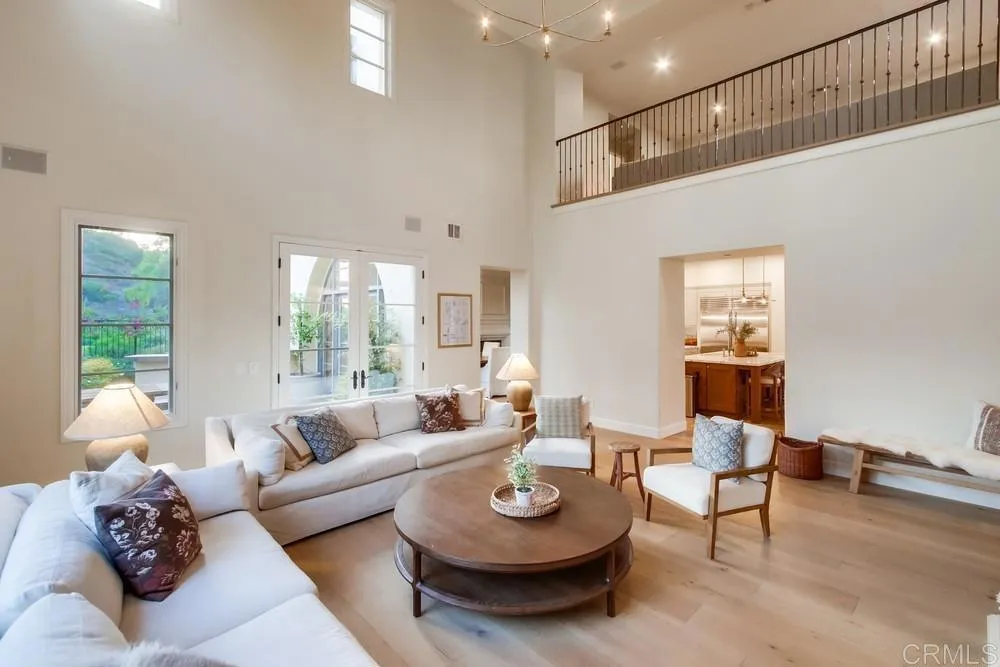 https://cdn.realtyfeed.com/cdn/127/306527959/4a3d4df4615b70a6ab7cafb1ed864da5.webp