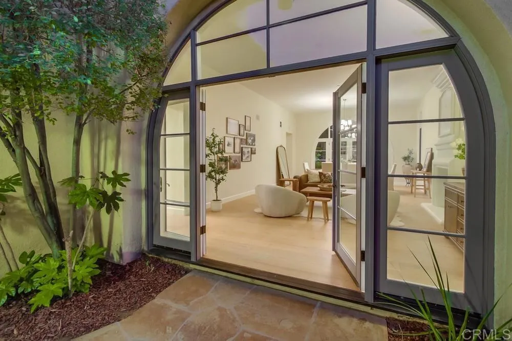 https://cdn.realtyfeed.com/cdn/127/306527959/641826d6ce3f8960c7aef8624cd44506.webp