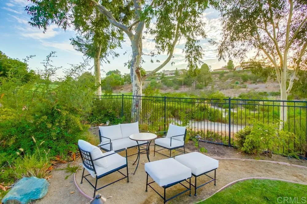 https://cdn.realtyfeed.com/cdn/127/306527959/9b0204e6ce41604fa50bb7b883c81fd5.webp