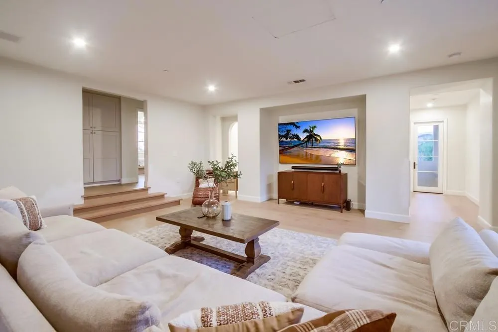 https://cdn.realtyfeed.com/cdn/127/306527959/c32c287a3867341c6f229b27bf264ff6.webp