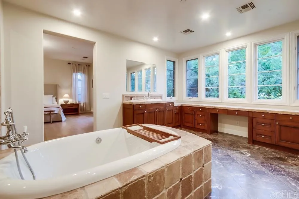 https://cdn.realtyfeed.com/cdn/127/306527959/ca5255256b8e35ddba480828cca156e5.webp