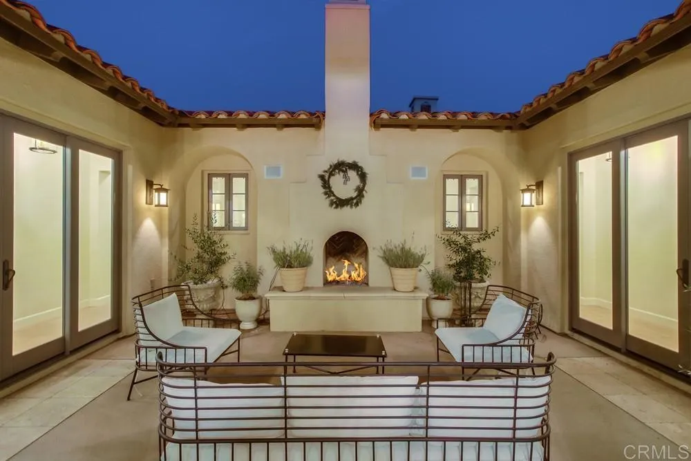 https://cdn.realtyfeed.com/cdn/127/306527959/de2c857c32178f861790e761103f7a25.webp