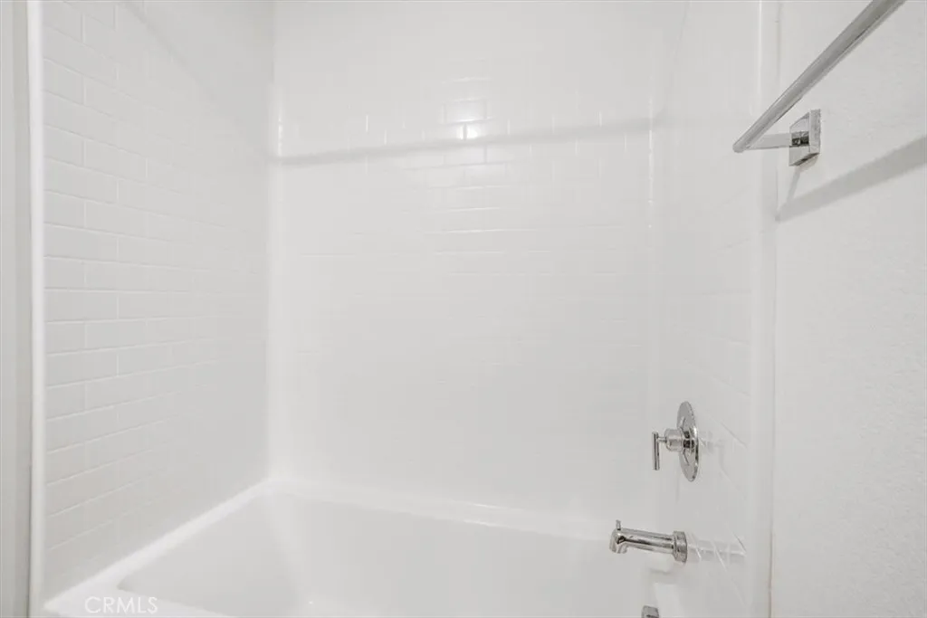 Photo #7: SW25190594 Listing: Photo #7