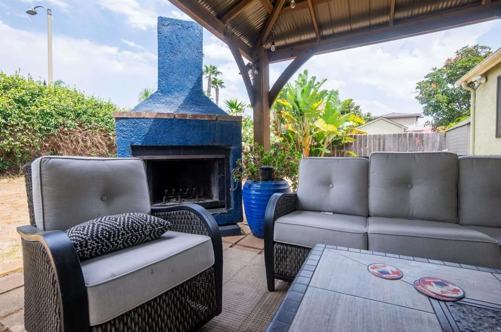 https://cdn.realtyfeed.com/cdn/127/306528057/257675fc8c14afa44ec3258a5a7a08cb.webp
