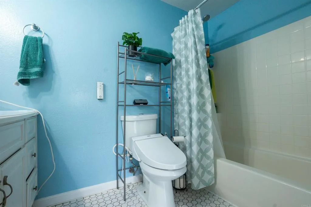 https://cdn.realtyfeed.com/cdn/127/306528057/aa601e2cd3a5cd4848e6db1f9aac36ba.webp
