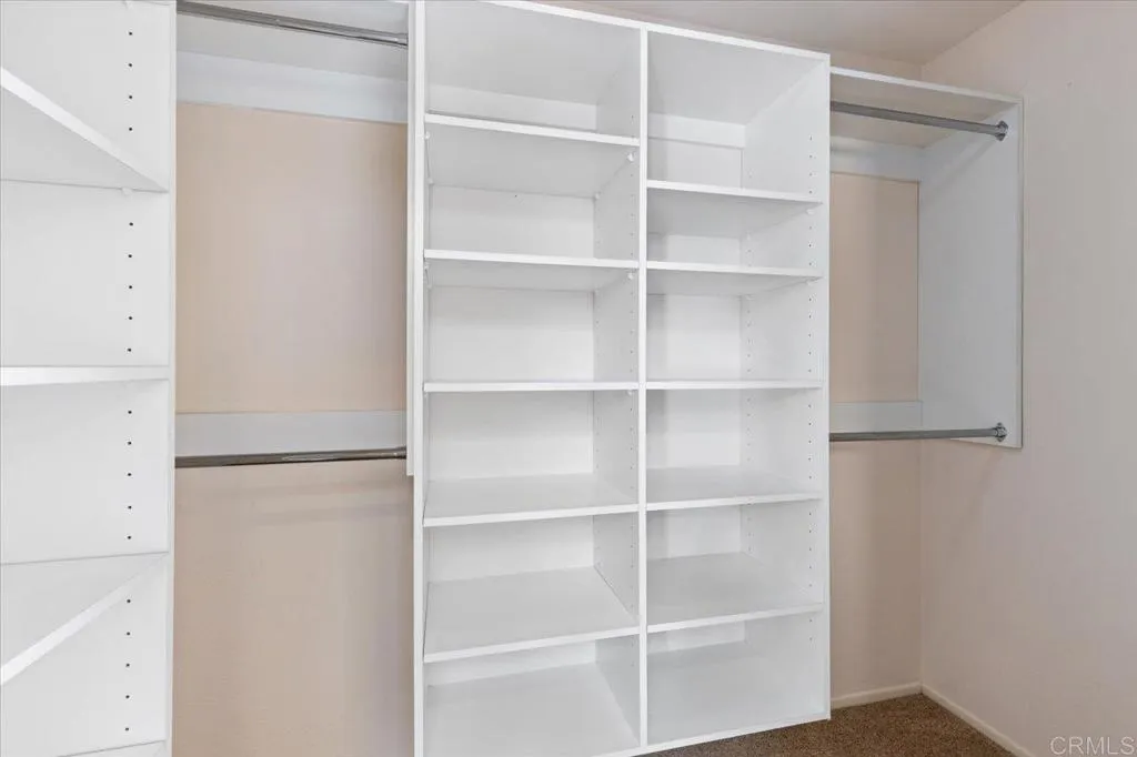 https://cdn.realtyfeed.com/cdn/127/306528143/5a05c9ca4d68c4f48f98bec37a47ce94.webp
