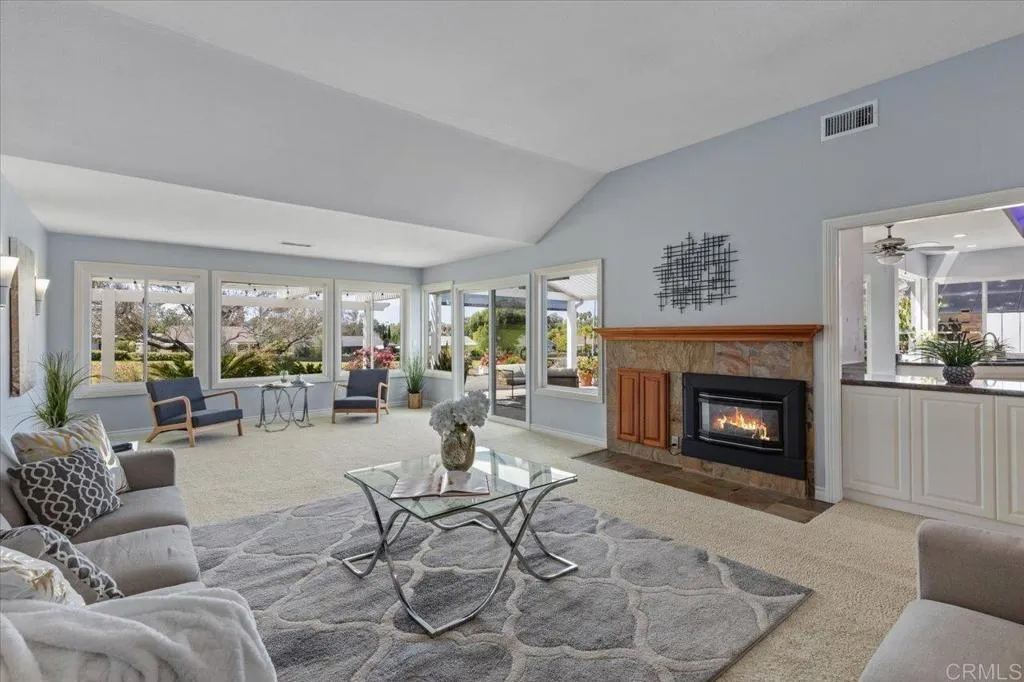 https://cdn.realtyfeed.com/cdn/127/306528143/68f4e8b3bc91c528125cb4515b4dd4cb.webp