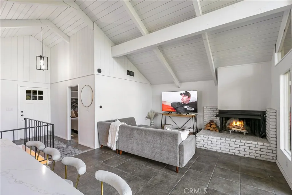 628 Rose Lane, Twin Peaks, CA 92391 - Photo 5 of 50, Twin Peaks, CA