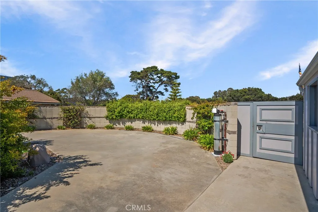 https://cdn.realtyfeed.com/cdn/127/306528245/7cbba9a3e1792864c83c3f0216843ec2.webp
