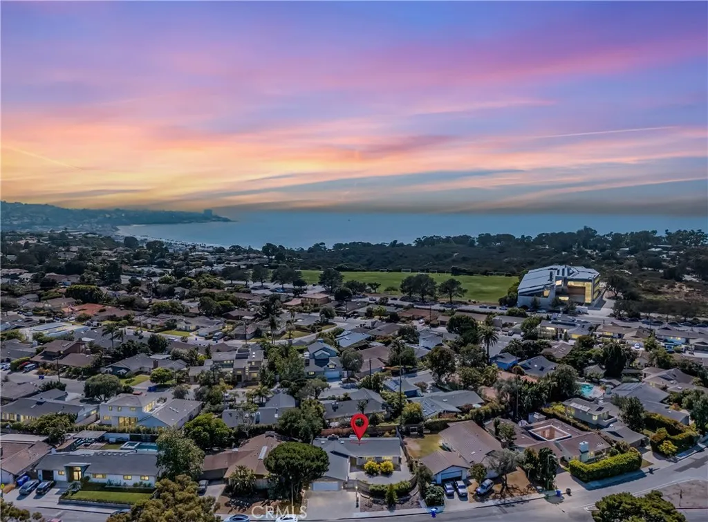 https://cdn.realtyfeed.com/cdn/127/306528245/96ca365d84d44ae06fa572437149d0d9.webp