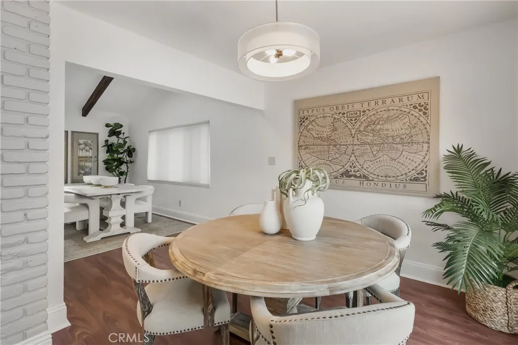 https://cdn.realtyfeed.com/cdn/127/306528245/b9da30dbc97fcfd11feef21fbaf72e21.webp