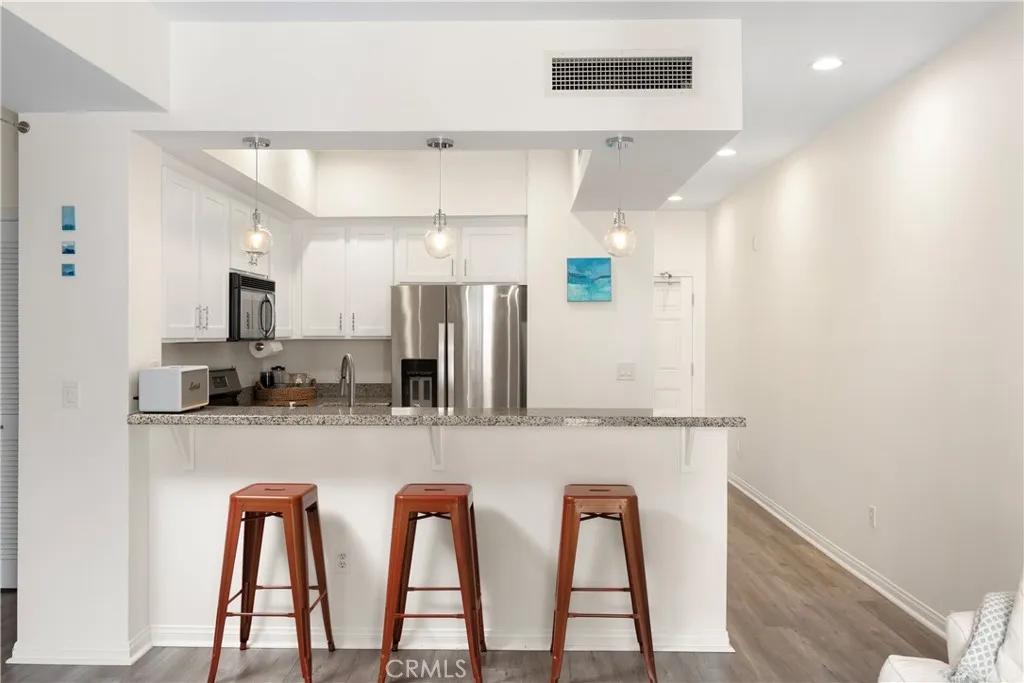 Photo #4: OC25192145 Listing 