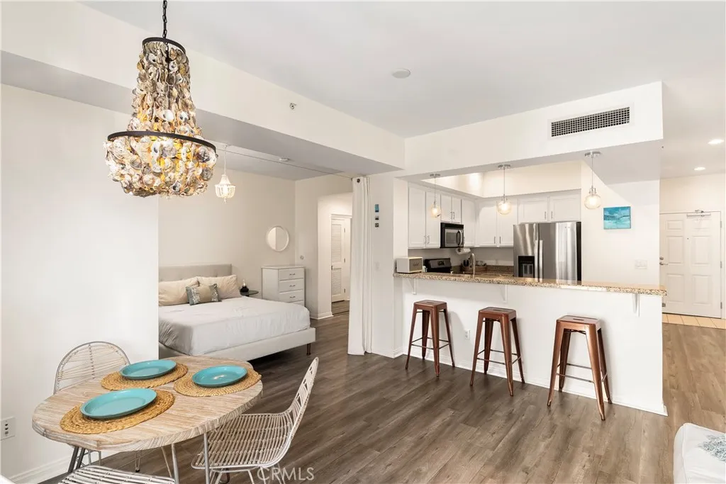 https://cdn.realtyfeed.com/cdn/127/306528248/6c55832df2170d7bd288c184d601415a.webp